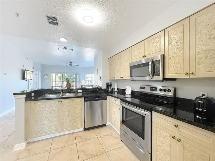 Image No.11-2 Bed Property for sale