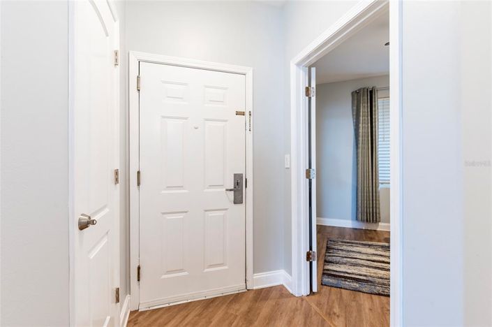 Image No.12-1 Bed Property for sale