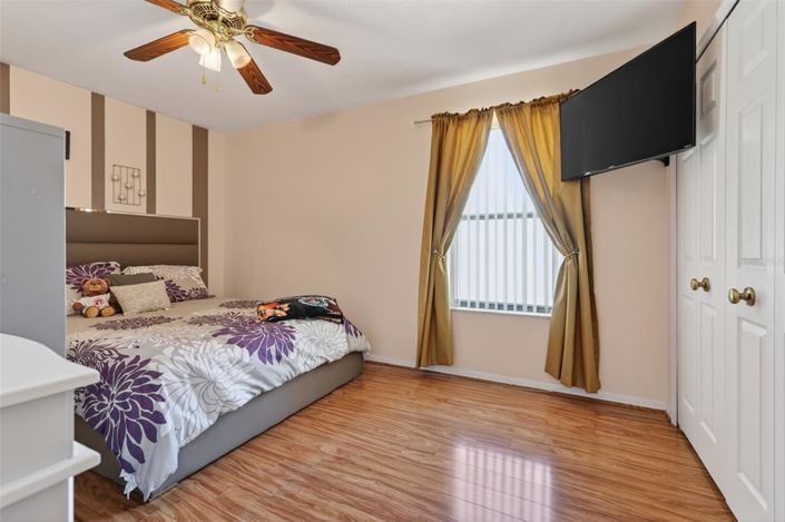 Image No.18-5 Bed Property for sale