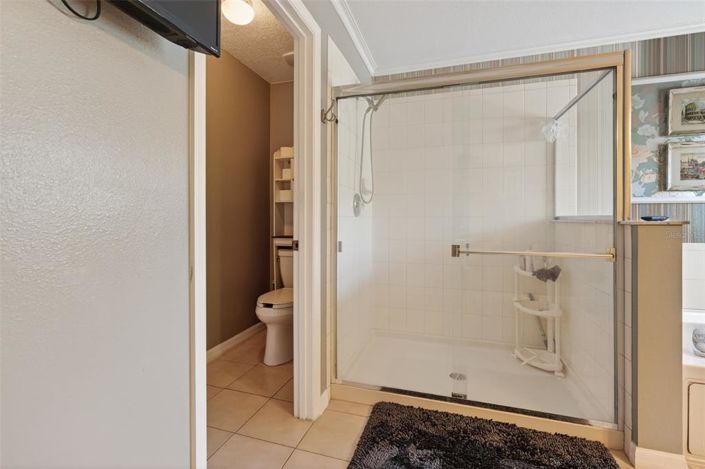 Image No.25-5 Bed Property for sale