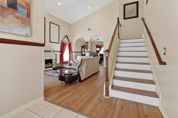 Image No.6-5 Bed Property for sale