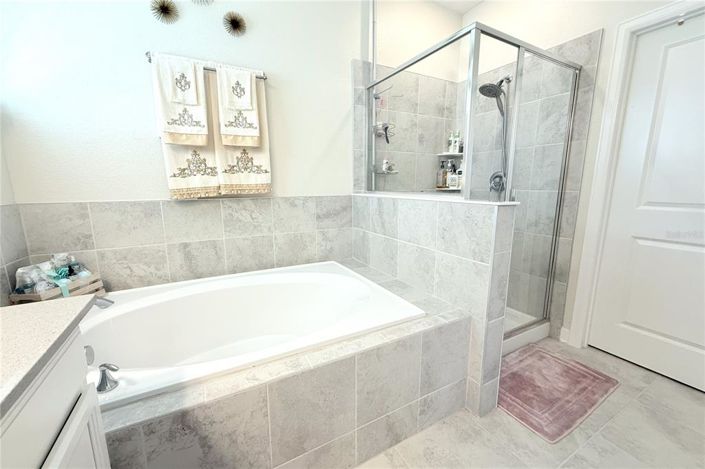 Image No.20-3 Bed Townhouse for sale