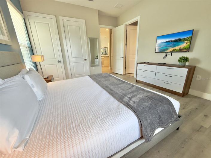 Image No.24-5 Bed Townhouse for sale