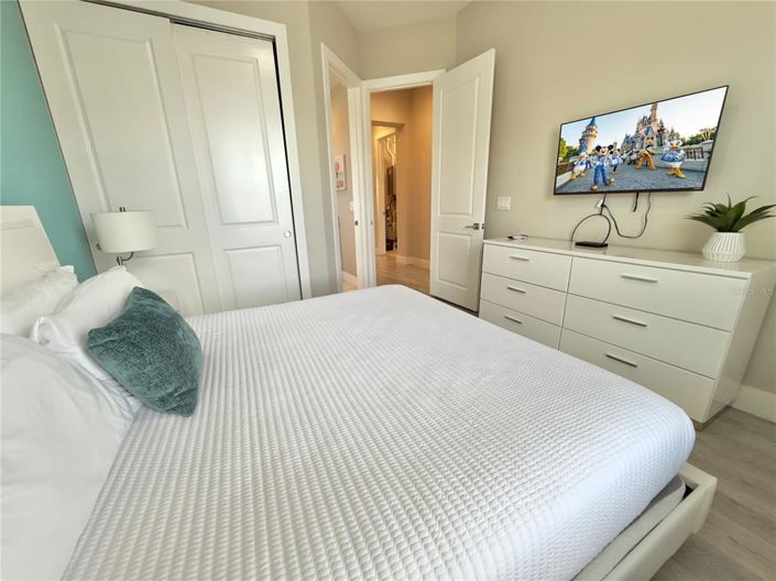 Image No.26-5 Bed Townhouse for sale