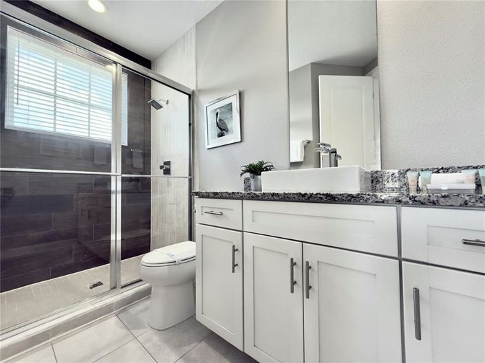 Image No.7-5 Bed Townhouse for sale