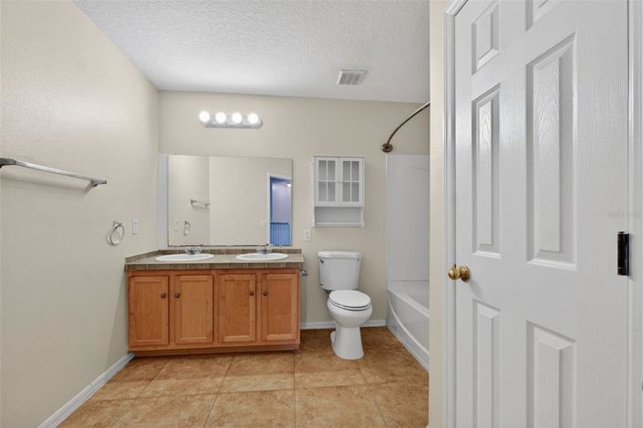 Image No.27-4 Bed Property for sale
