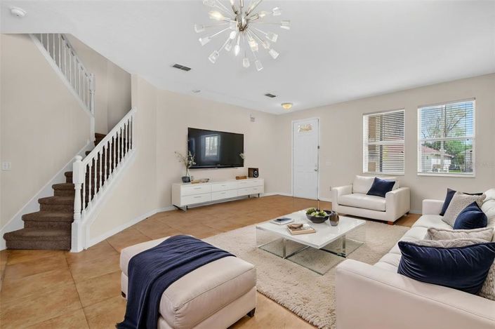 Image No.5-4 Bed Property for sale