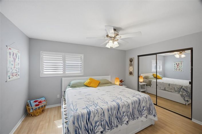 Image No.22-2 Bed Property for sale