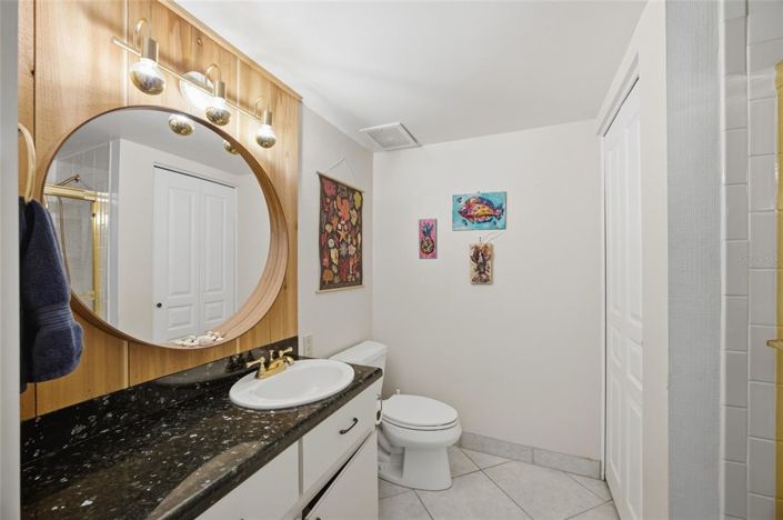 Image No.24-2 Bed Property for sale