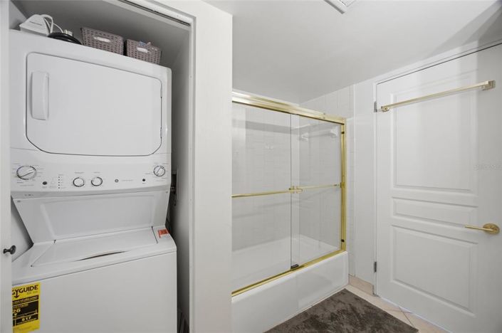 Image No.25-2 Bed Property for sale