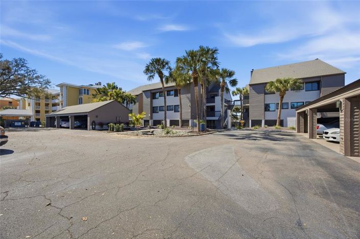 Image No.40-2 Bed Property for sale