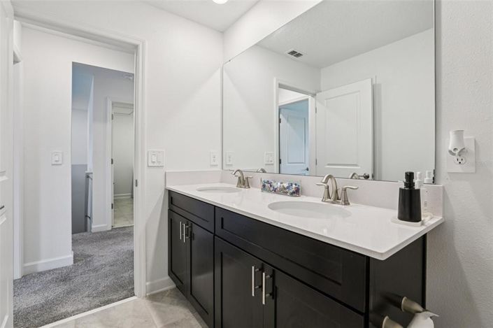 Image No.24-5 Bed Property for sale