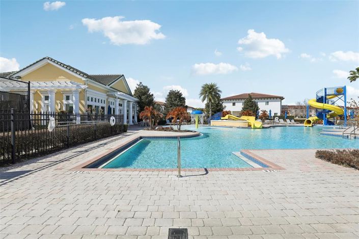 Image No.45-5 Bed Property for sale