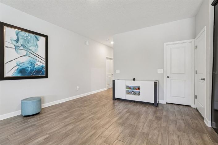 Image No.6-5 Bed Property for sale