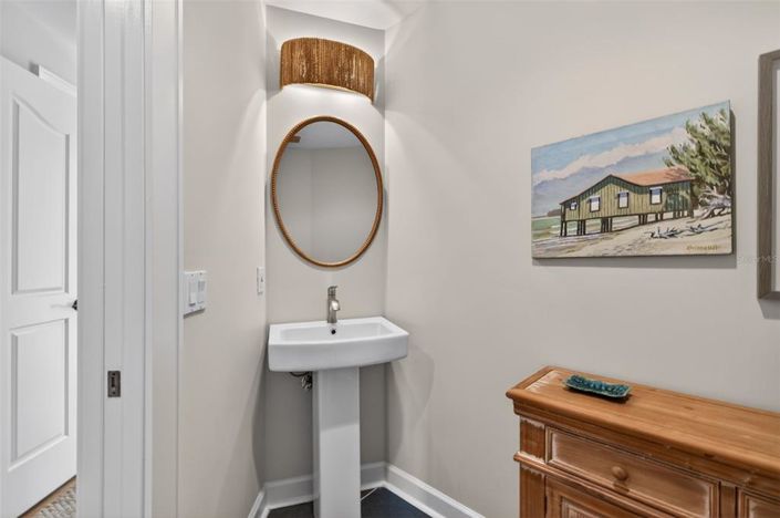 Image No.24-3 Bed Property for sale