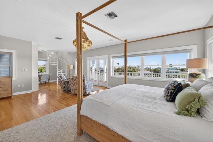 Image No.34-3 Bed Property for sale