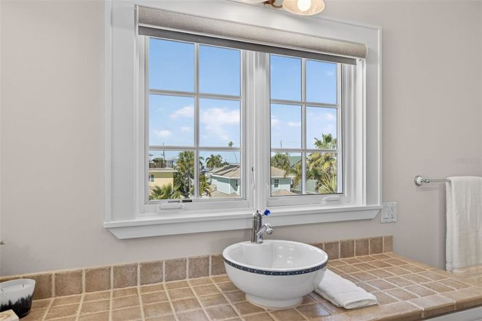 Image No.43-3 Bed Property for sale