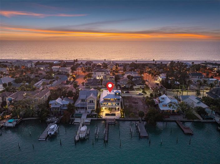 Image No.5-3 Bed Property for sale