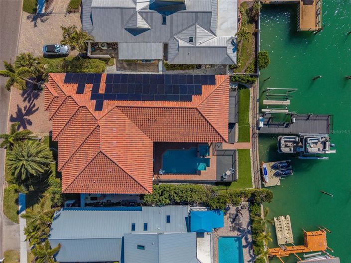 Image No.2-Propriété de 6 chambres à vendre à Clearwater