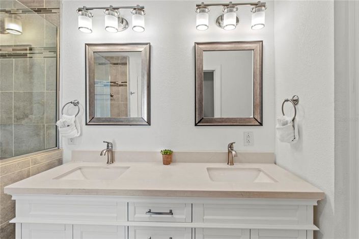 Image No.7-Maison de ville de 3 chambres à vendre à Holmes Beach