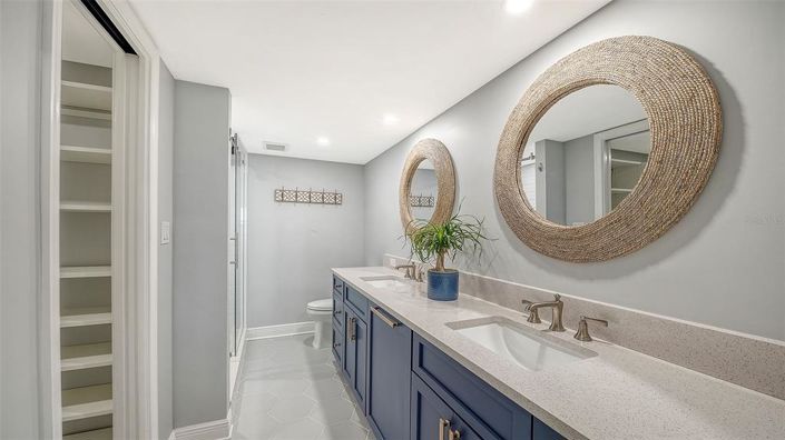 Image No.26-3 Bed Property for sale