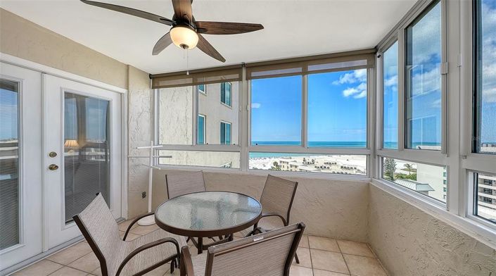 Image No.2-Propriété de 2 chambres à vendre à Sarasota