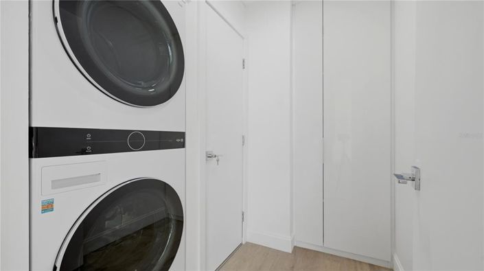 Image No.22-3 Bed Property for sale