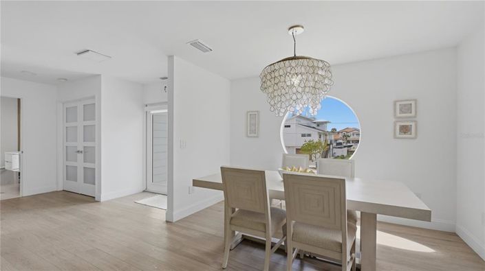 Image No.5-3 Bed Property for sale