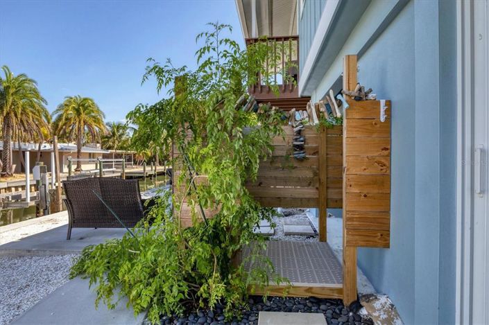 Image No.32-2 Bed Property for sale