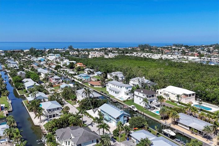 Image No.4-2 Bed Property for sale