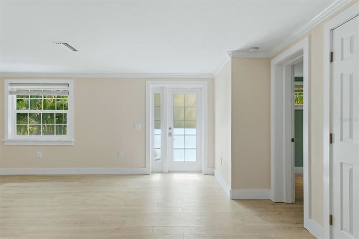 Image No.9-Propriété de 3 chambres à vendre à Holmes Beach