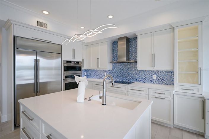 Image No.24-4 Bed Property for sale