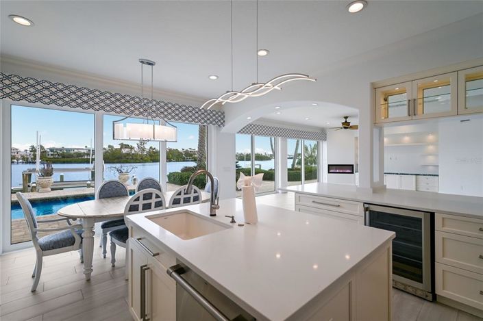 Image No.26-4 Bed Property for sale