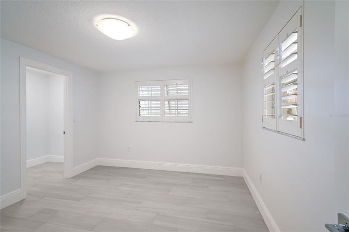 Image No.33-4 Bed Property for sale