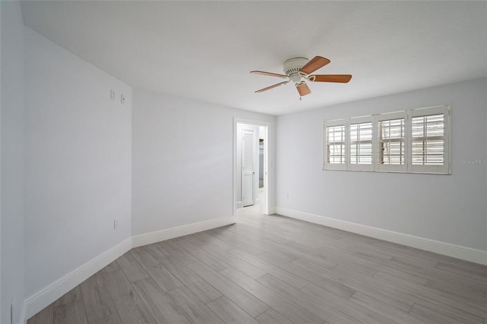 Image No.38-4 Bed Property for sale