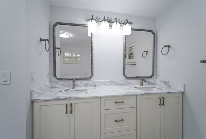 Image No.41-4 Bed Property for sale