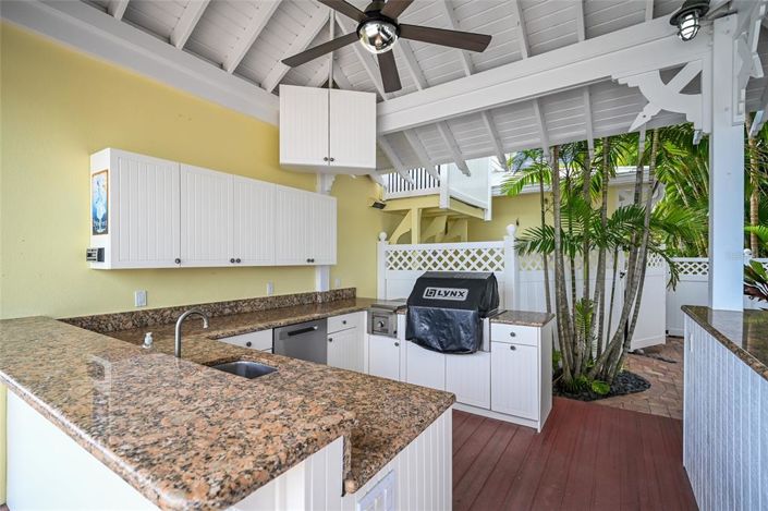 Image No.53-4 Bed Property for sale