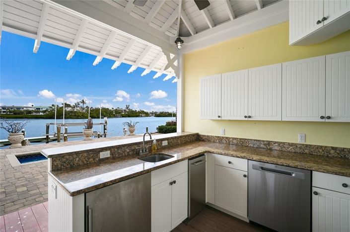 Image No.54-4 Bed Property for sale