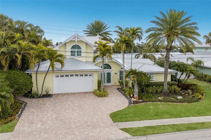 Image No.6-4 Bed Property for sale