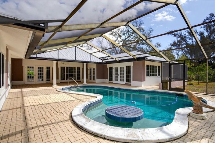 Image No.41-7 Bed Property for sale