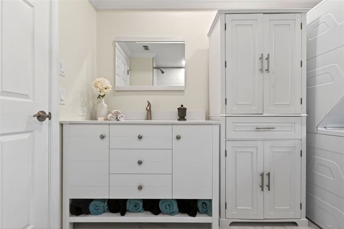 Image No.51-7 Bed Property for sale