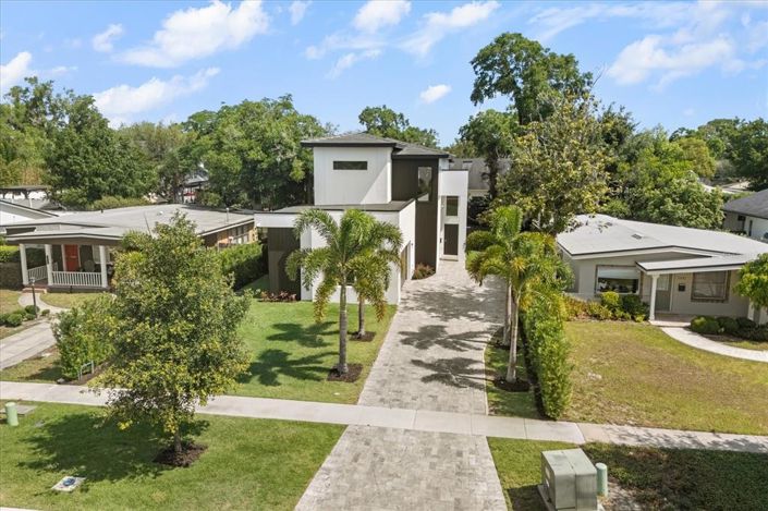 Image No.53-4 Bed Property for sale