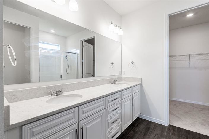 Image No.25-Propriété de 3 chambres à vendre à Clermont