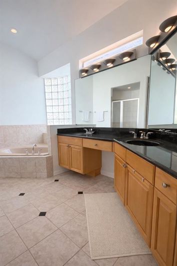 Image No.35-3 Bed Property for sale