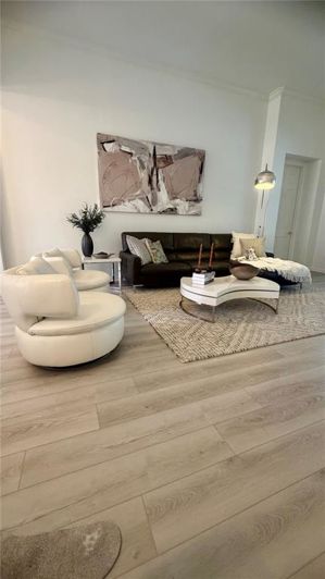 Image No.9-3 Bed Property for sale