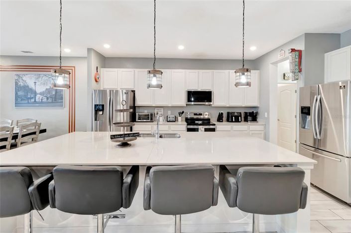 Image No.15-15 Bed Property for sale