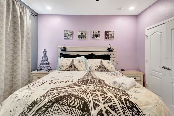 Image No.28-15 Bed Property for sale