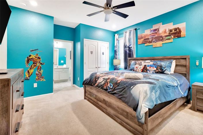 Image No.51-15 Bed Property for sale