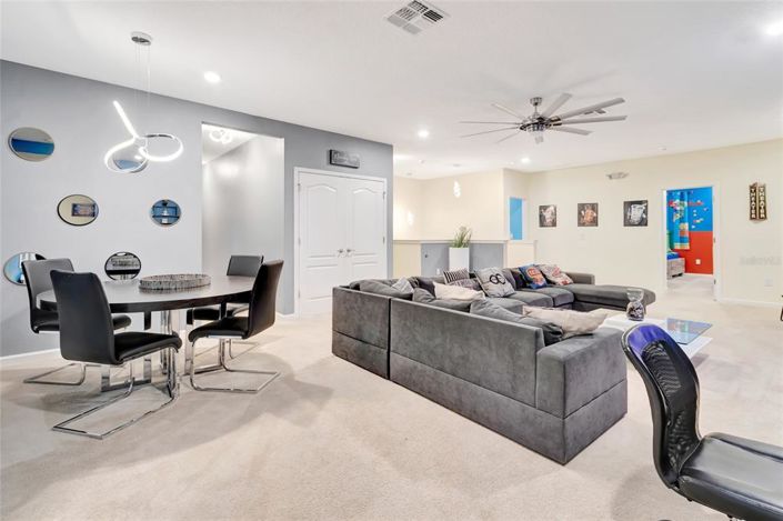 Image No.60-15 Bed Property for sale