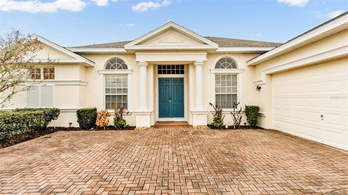 Image No.2-5 Bed Property for sale